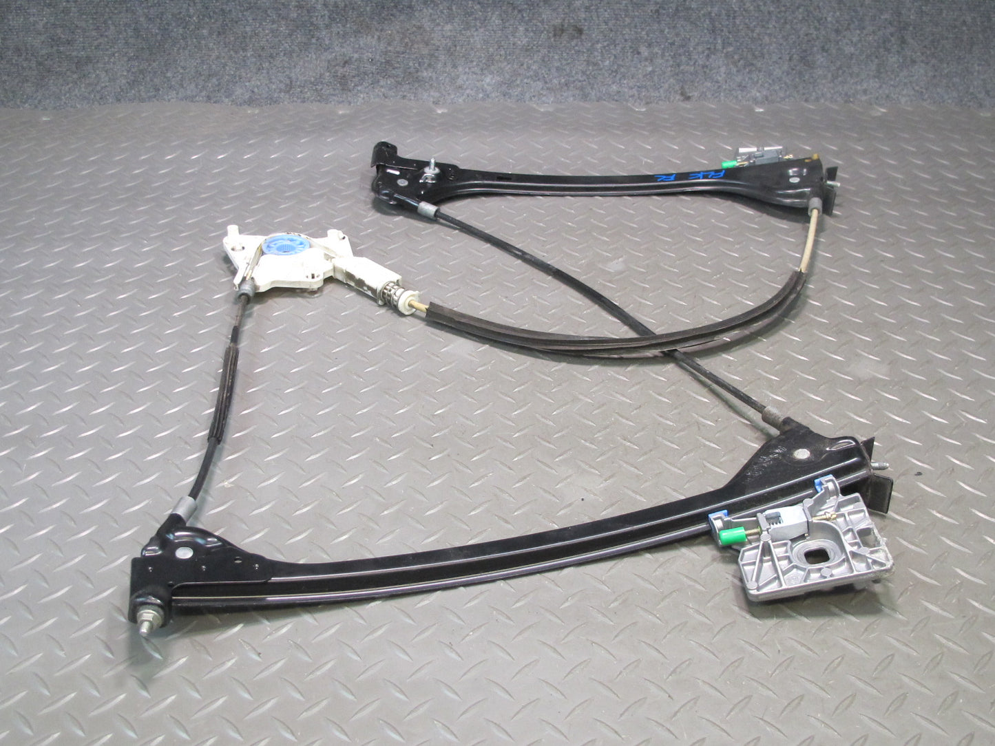 05-11 Mercedes R171 Slk-class Left Driver Door Window Regulator OEM
