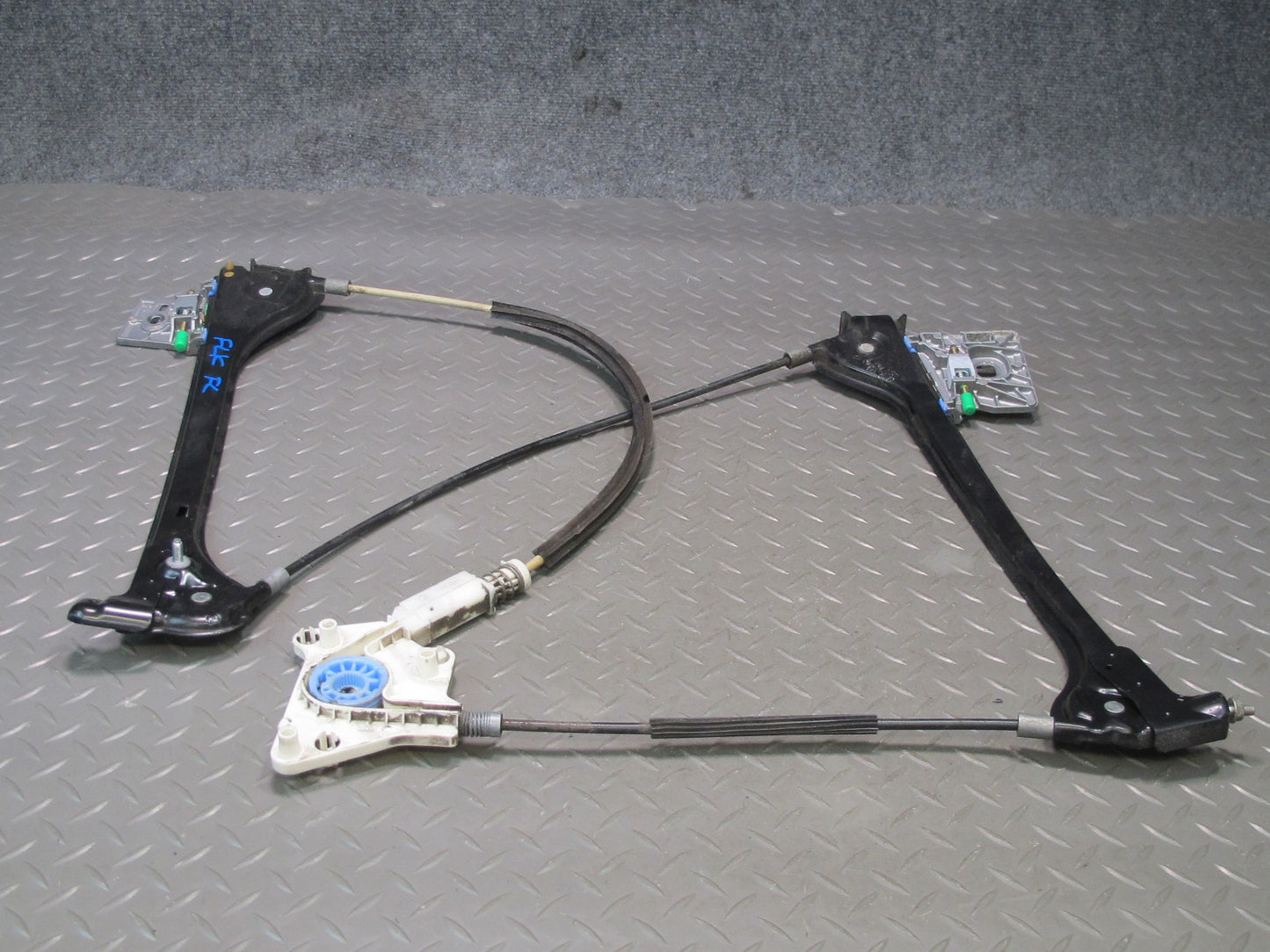 05-11 Mercedes R171 Slk-class Left Driver Door Window Regulator OEM