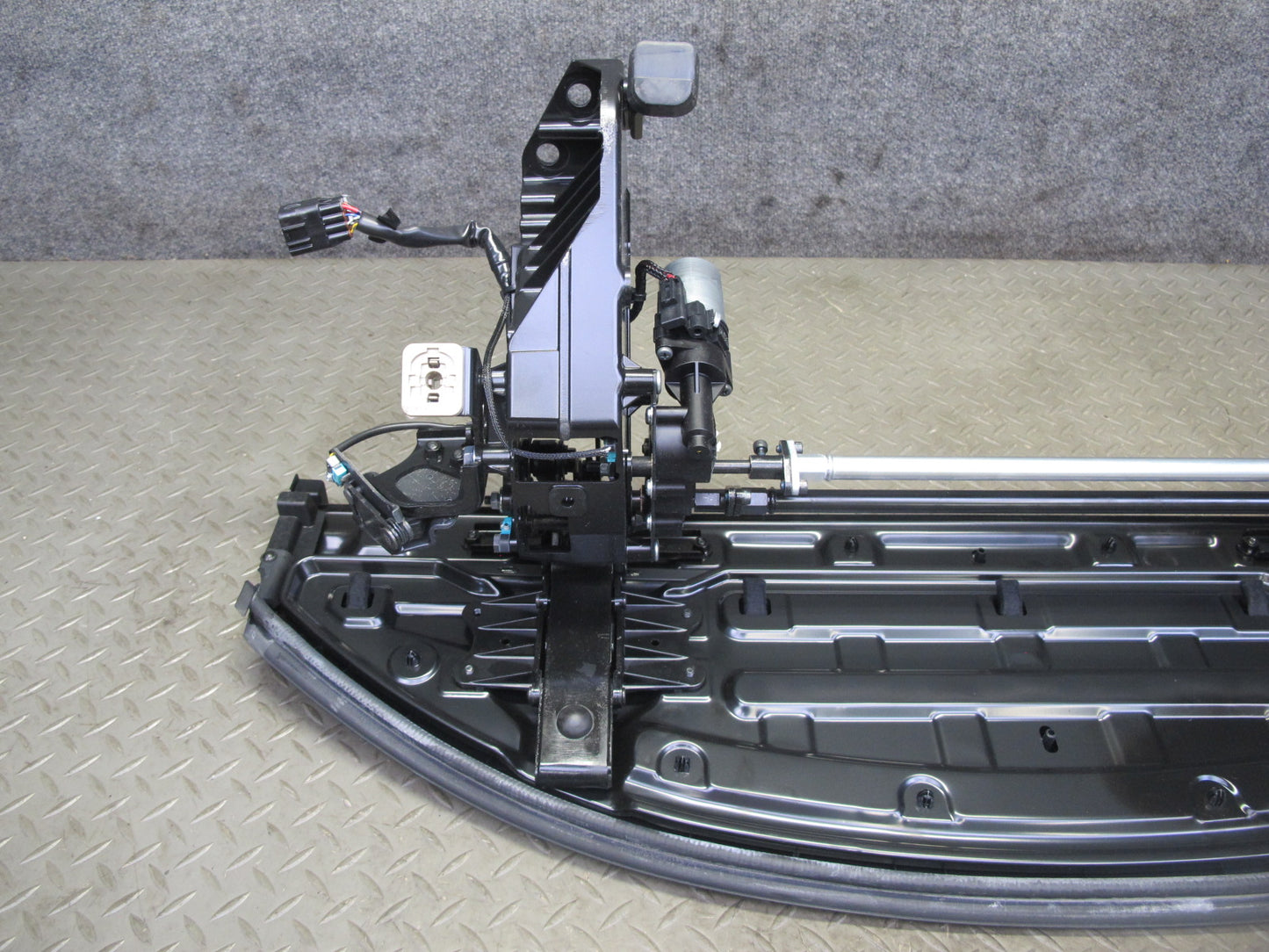 10-13 Lexus IS350 IS250 Convertible TOP Roof Tonneau Cover Panel Assembly OEM