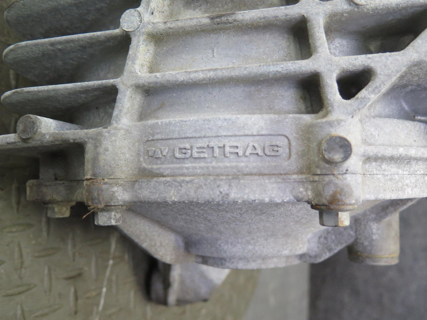 06-10 Pontiac Solstice Saturn SKY A/T Rear Differential LSD 3.91 Ratio 20K OEM