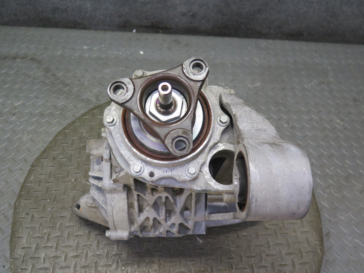 06-10 Pontiac Solstice Saturn SKY A/T Rear Differential LSD 3.91 Ratio 20K OEM