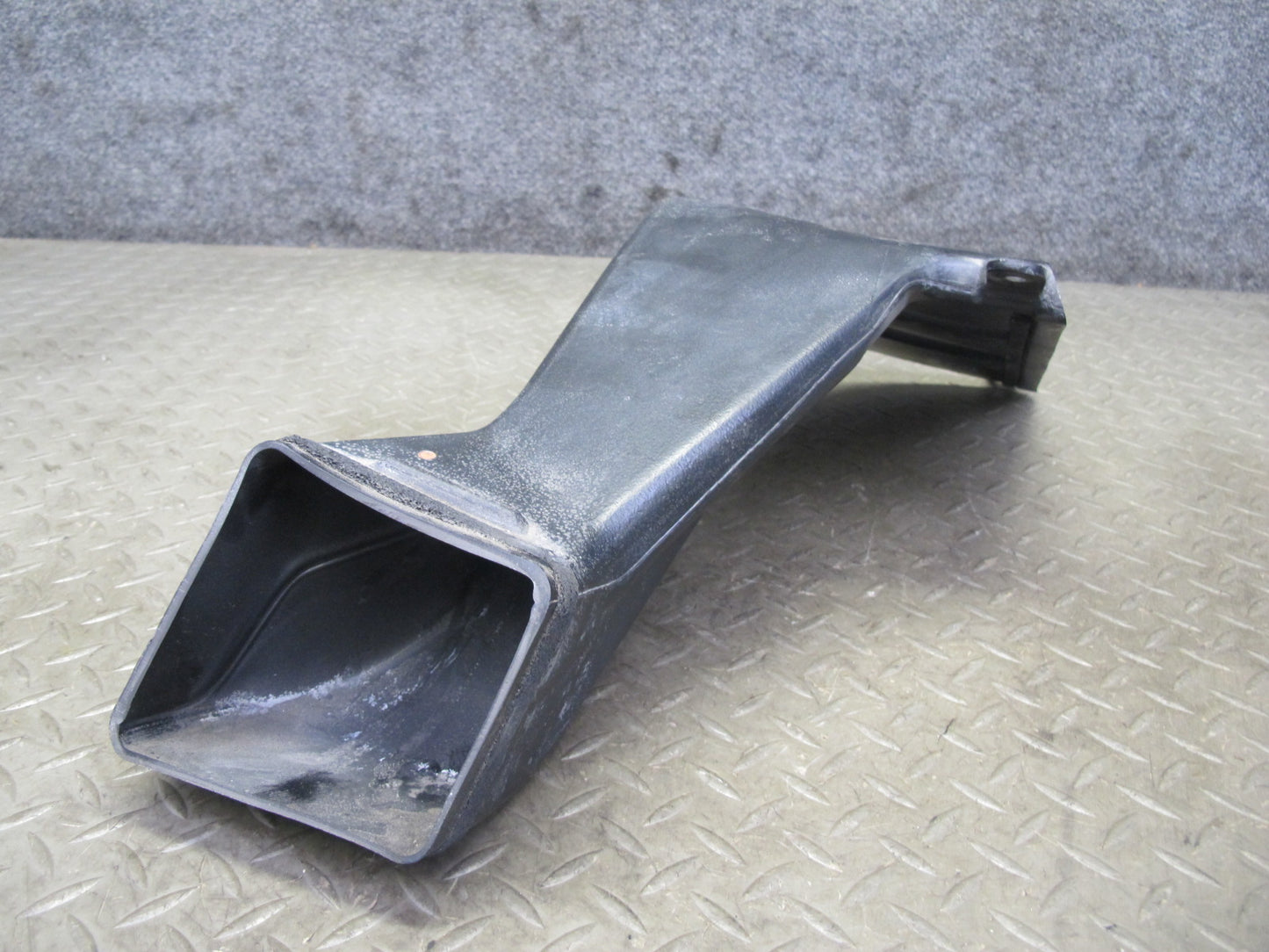 06-13 Lexus GSE20L IS250 2.5L Engine Air Intake Inlet Duct Pipe 17751-31100 OEM