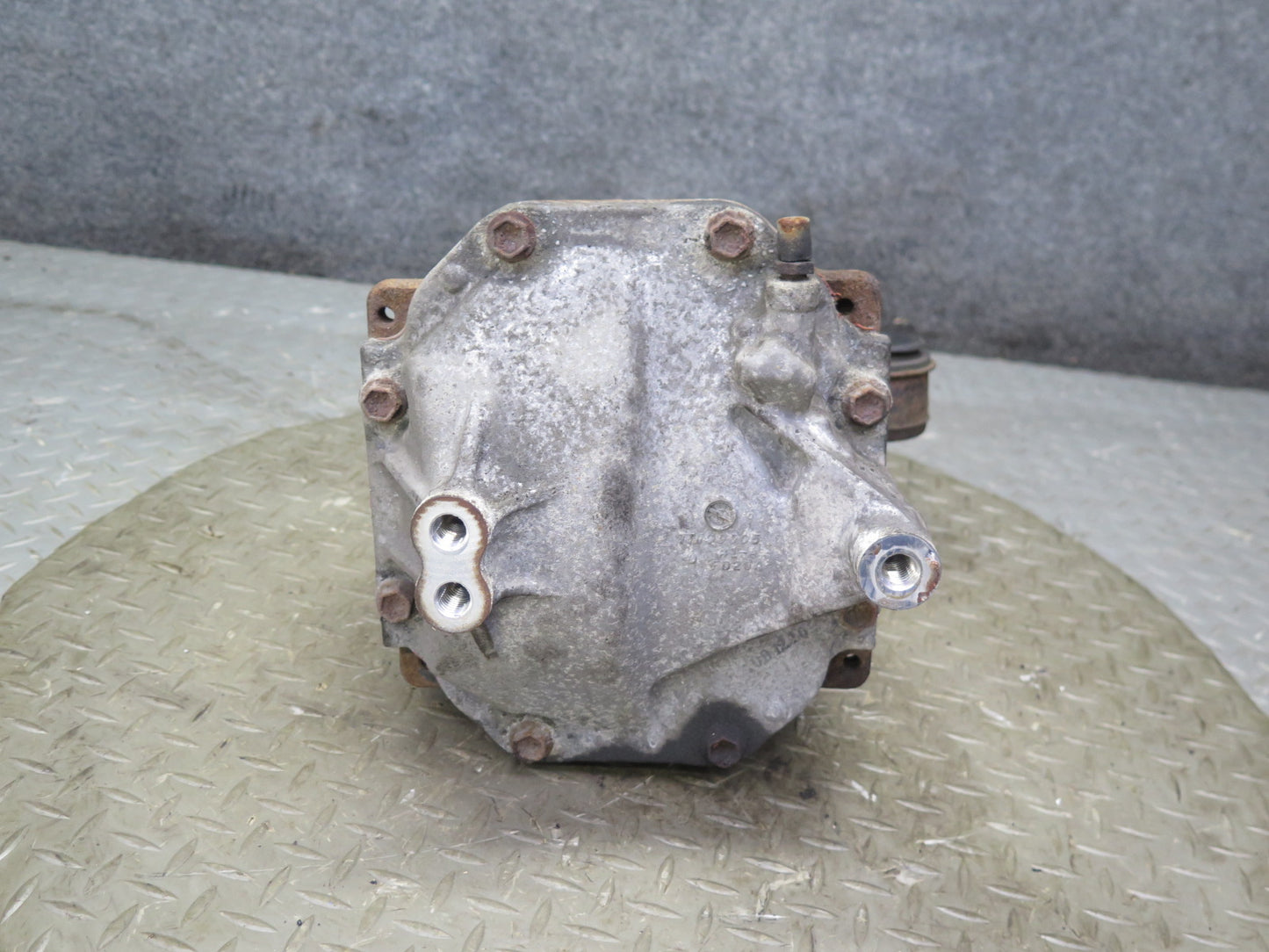 06-13 Lexus IS250 RWD A/T Rear Differential Carrier 3.909 Ratio 87K Miles OEM