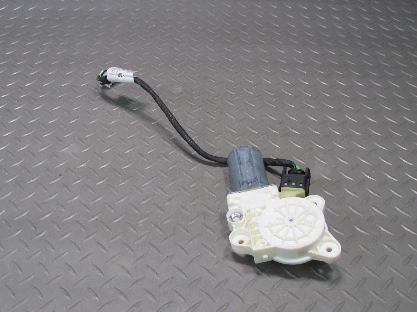 05-11 Mercedes R171 Slk-class Left Door Window Motor 0130821436 OEM