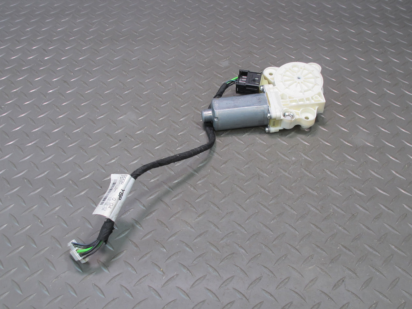 05-11 Mercedes R171 Slk-class Left Door Window Motor 0130821436 OEM