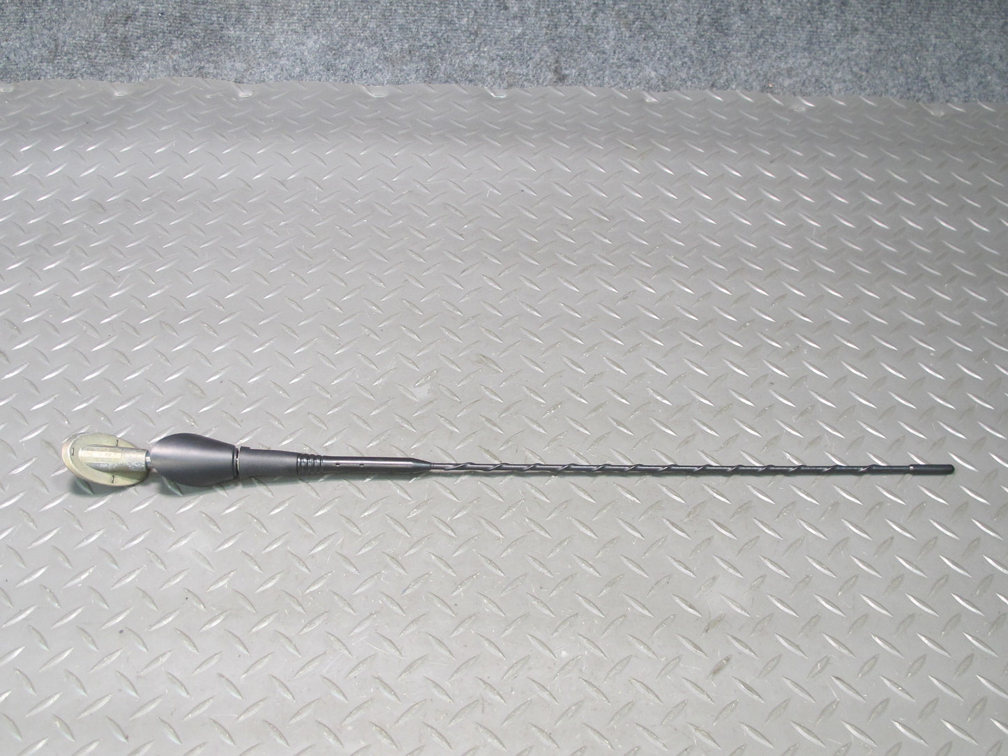 05-11 Mercedes R171 Slk-class Exterior Radio Antenna w Amplifier Module OEM