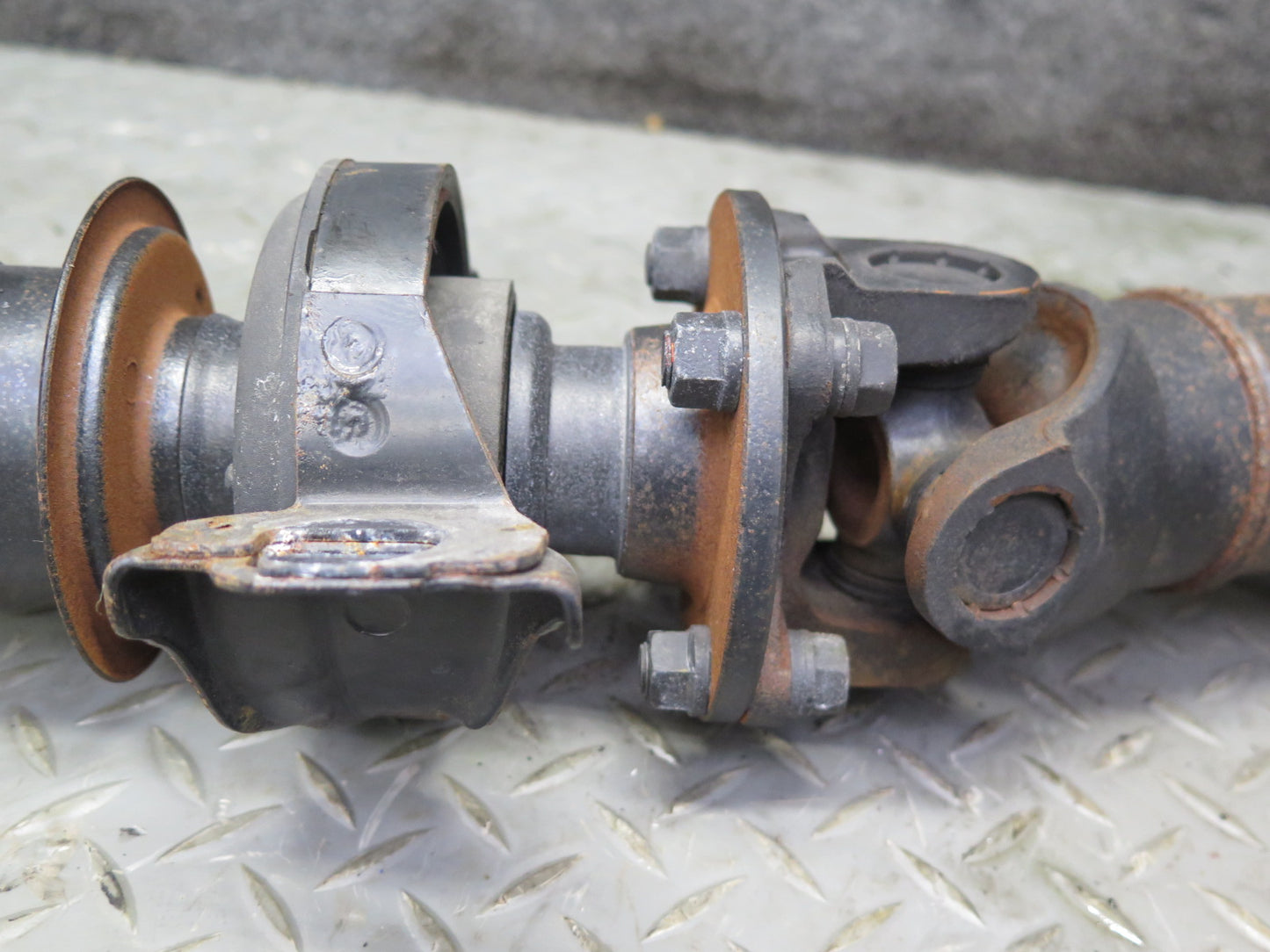 06-13 Lexus IS250 RWD A/T Auto Transmission Rear Driveshaft Drive Shaft 88K OEM