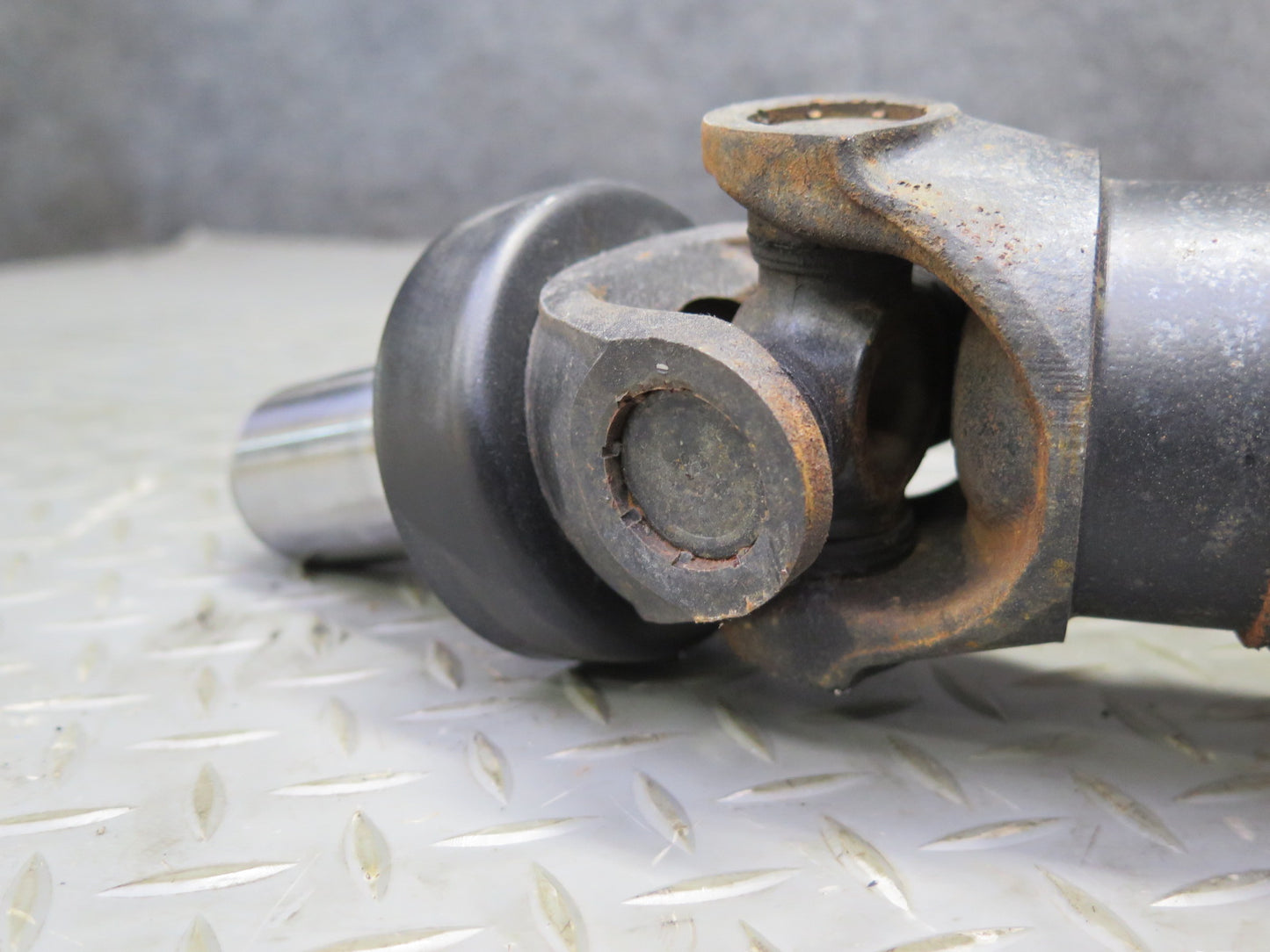 06-13 Lexus IS250 RWD A/T Auto Transmission Rear Driveshaft Drive Shaft 88K OEM