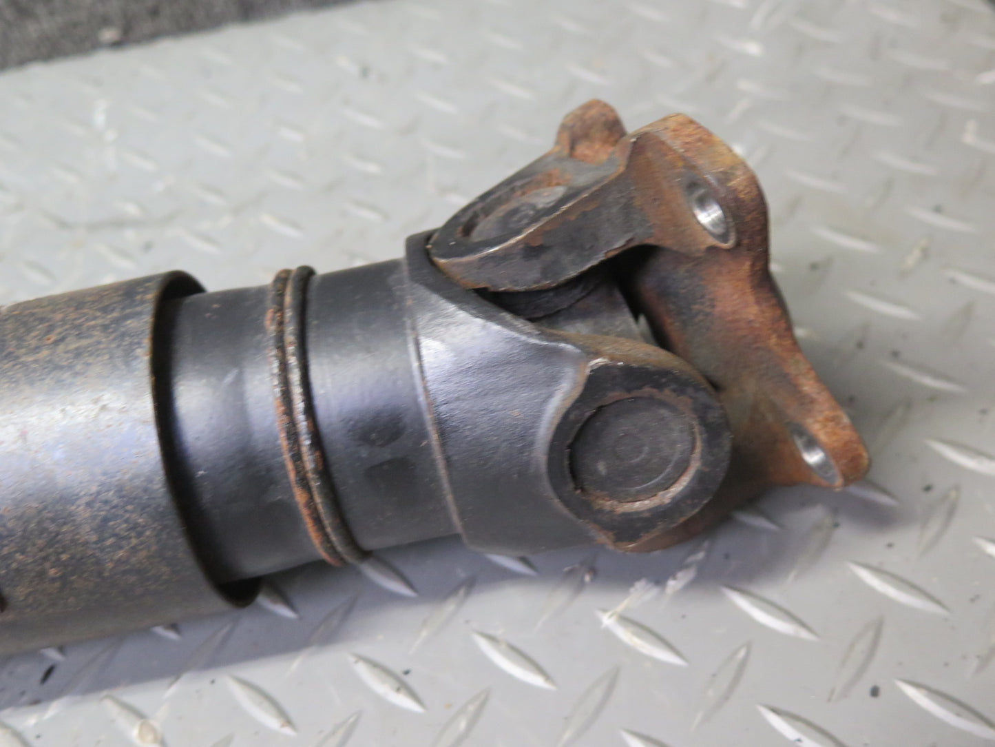 06-13 Lexus IS250 RWD A/T Auto Transmission Rear Driveshaft Drive Shaft 88K OEM