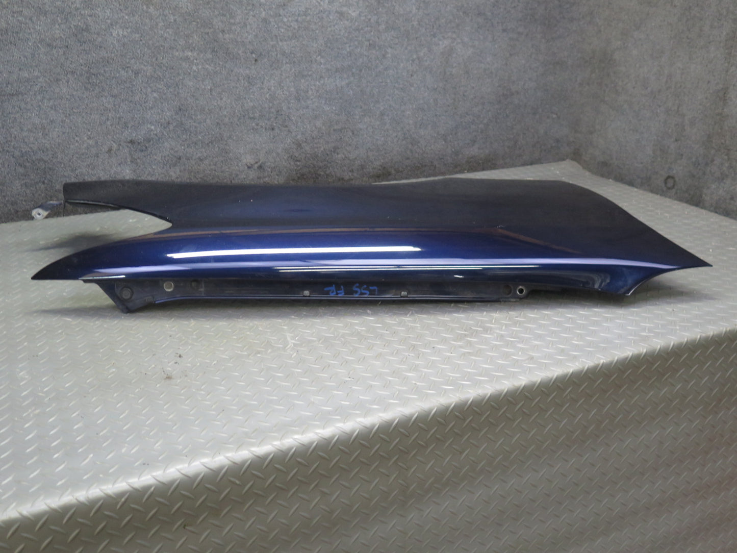 04-06 Lexus UCF30L LS430 Front Right Fender Shell Panel Cover Dark Blue OEM