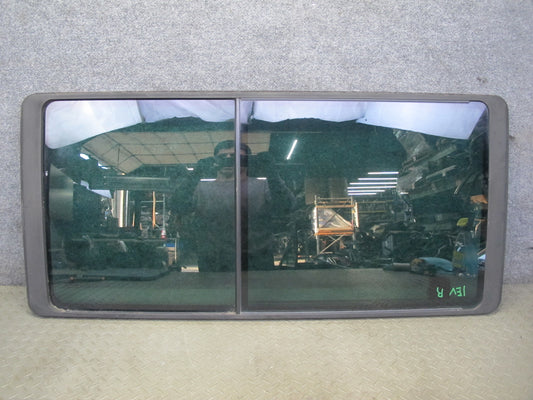 01-03 VW Eurovan T4 Center Middle Right Movable Glass Window OEM