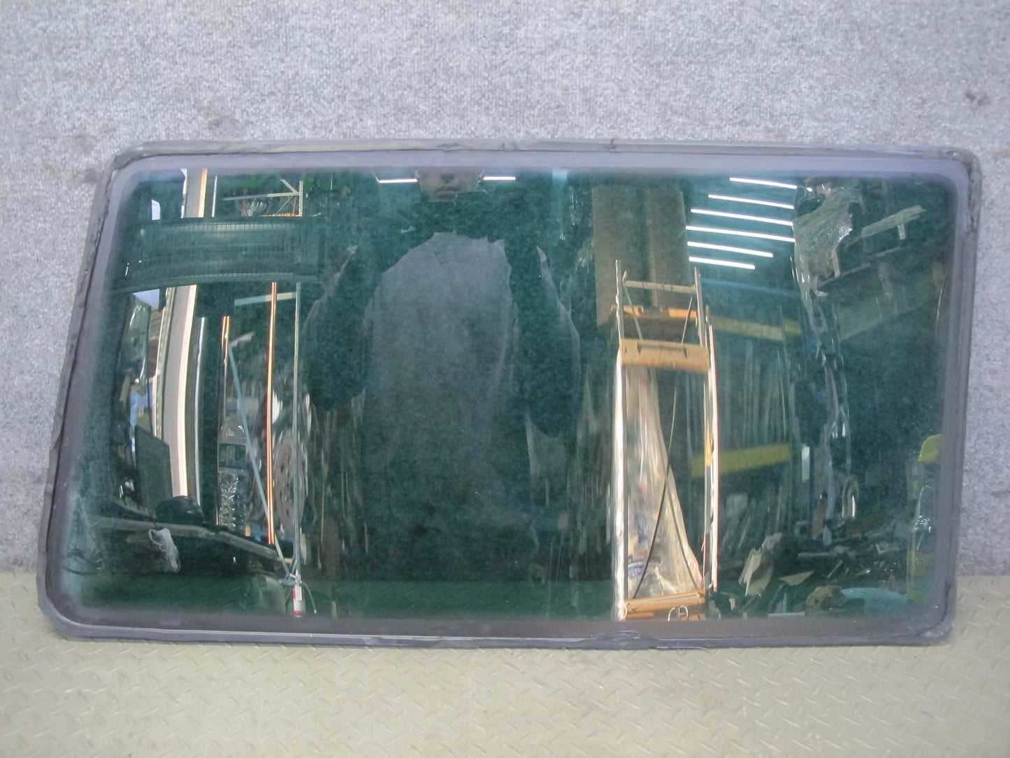 01-03 VW Eurovan T4 Rear Left Quarter Glass Window OEM