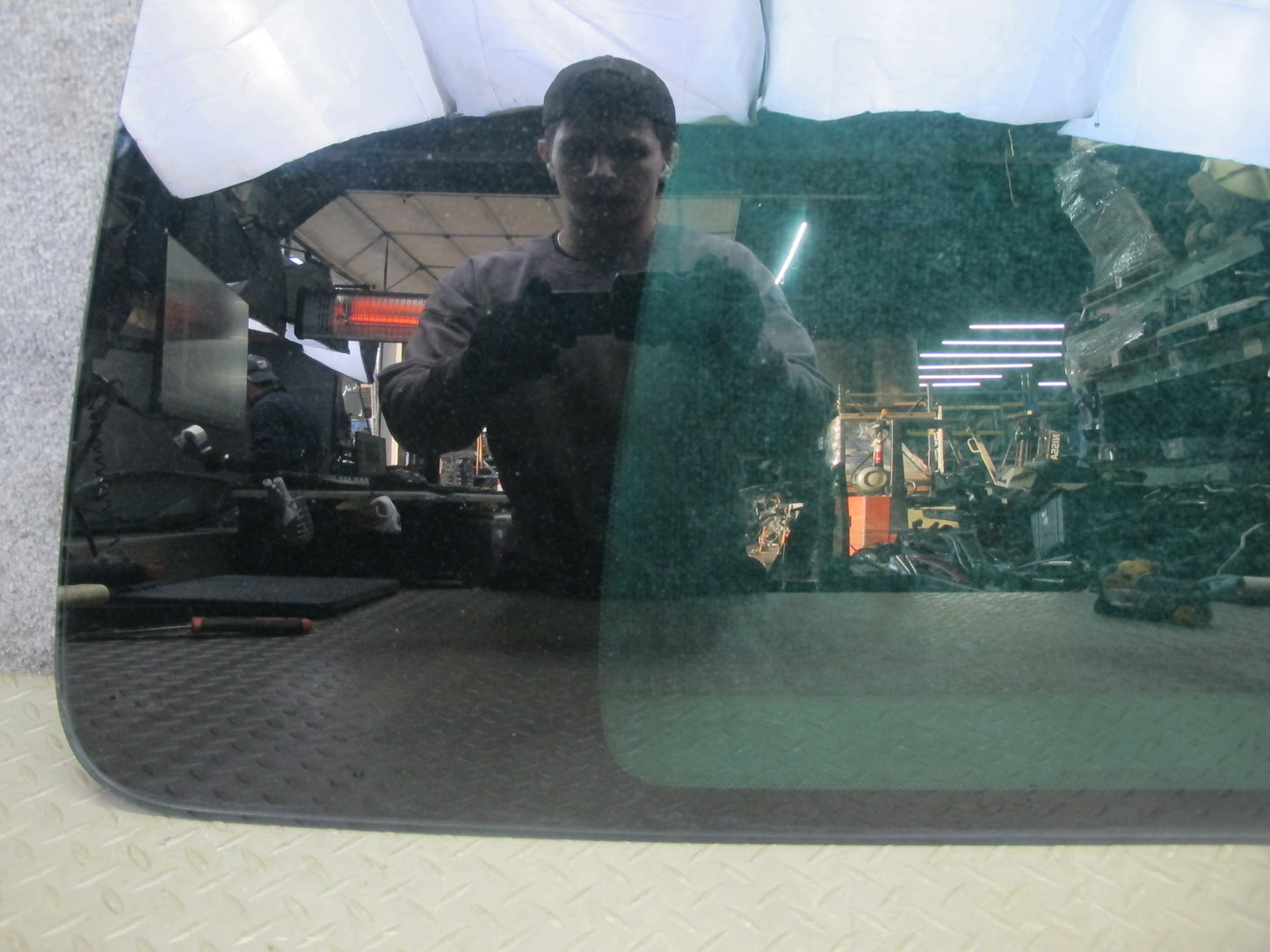 01-03 VW Eurovan T4 Rear Right Quarter Glass Window OEM