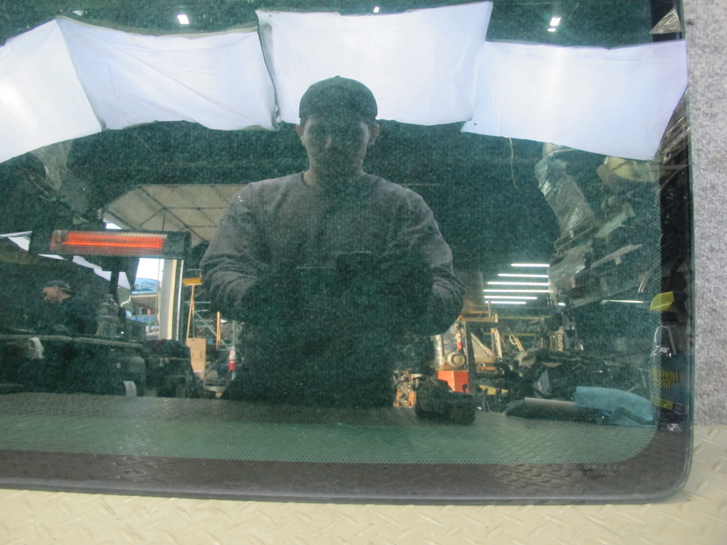 01-03 VW Eurovan T4 Rear Right Quarter Glass Window OEM