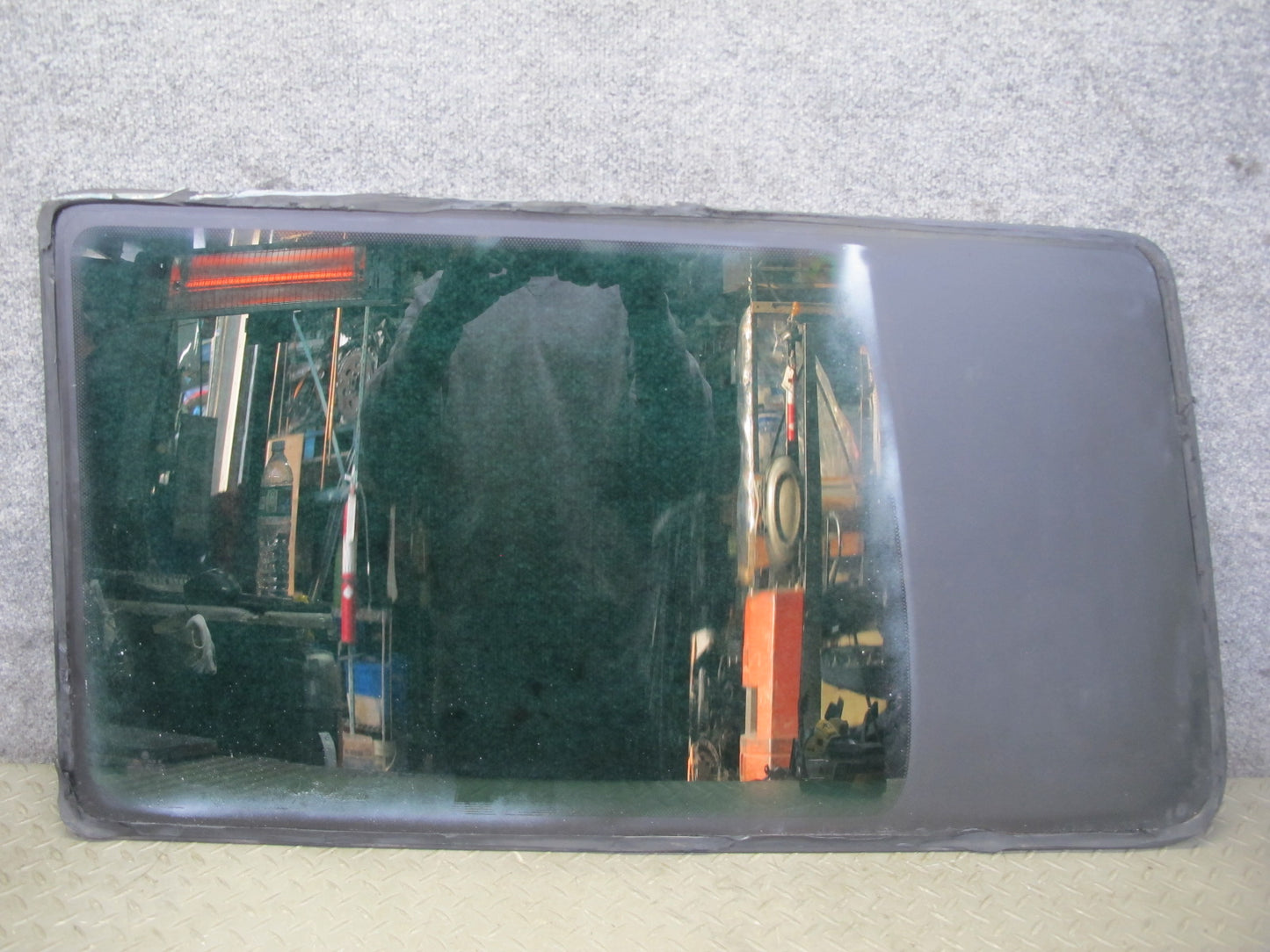 01-03 VW Eurovan T4 Rear Right Quarter Glass Window OEM