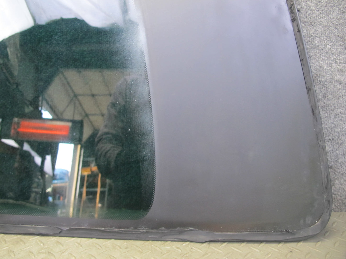 01-03 VW Eurovan T4 Rear Right Quarter Glass Window OEM