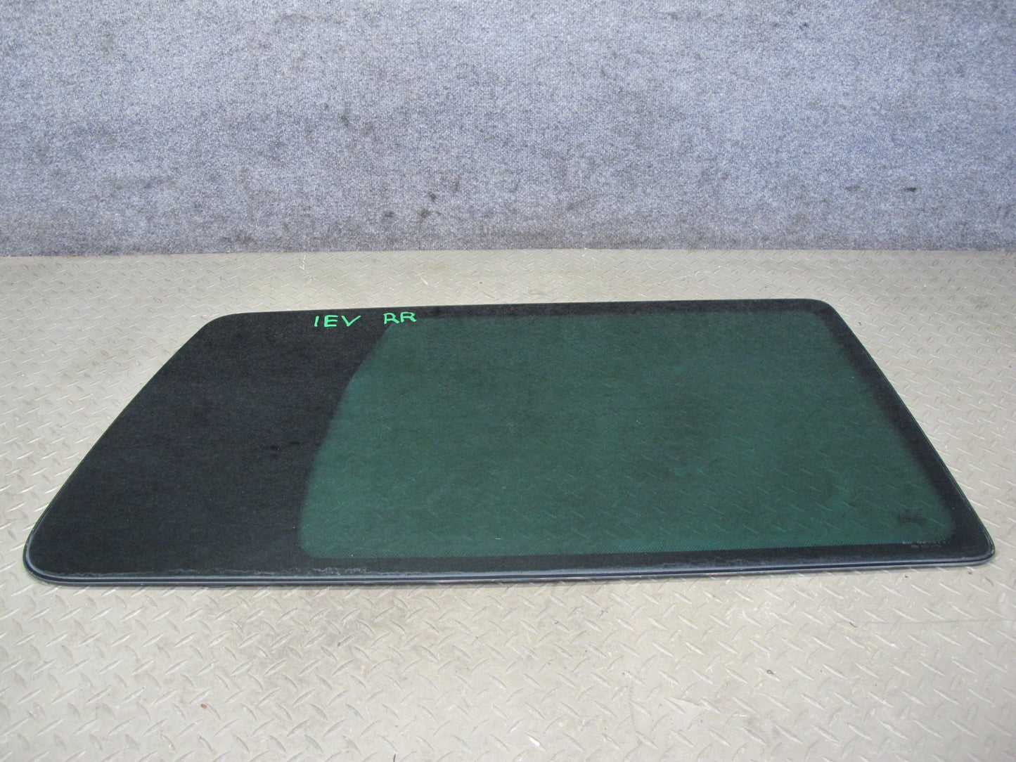 01-03 VW Eurovan T4 Rear Right Quarter Glass Window OEM