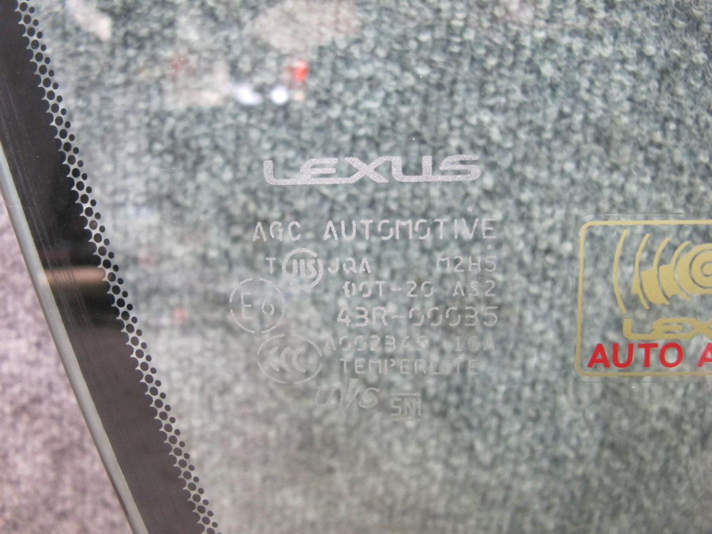 10-12 Lexus IS350 IS250 Convertible Front Right Passenger Door Window Glass OEM