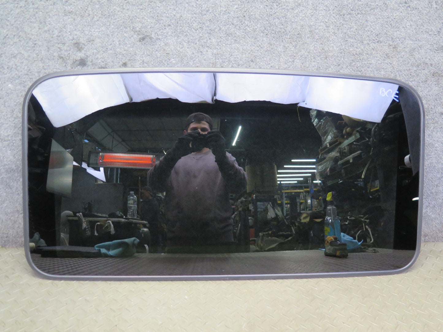 2007-2014 Cadillac Escalade Sunroof Glass Window