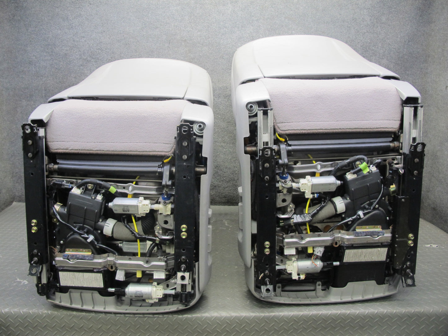 04-06 Lexus UCF30L LS430 Front & Rear Left & Right Leather Seat Set Ash OEM