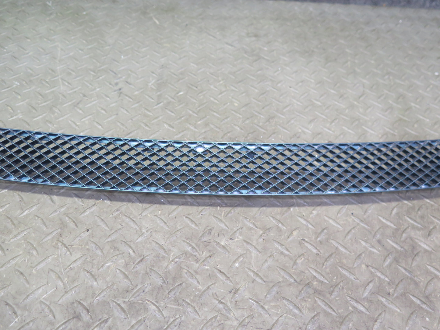 99-03 VW Eurovan T4 Front Windshield Vent Cowl Grille w Washer Nozzle Jets OEM