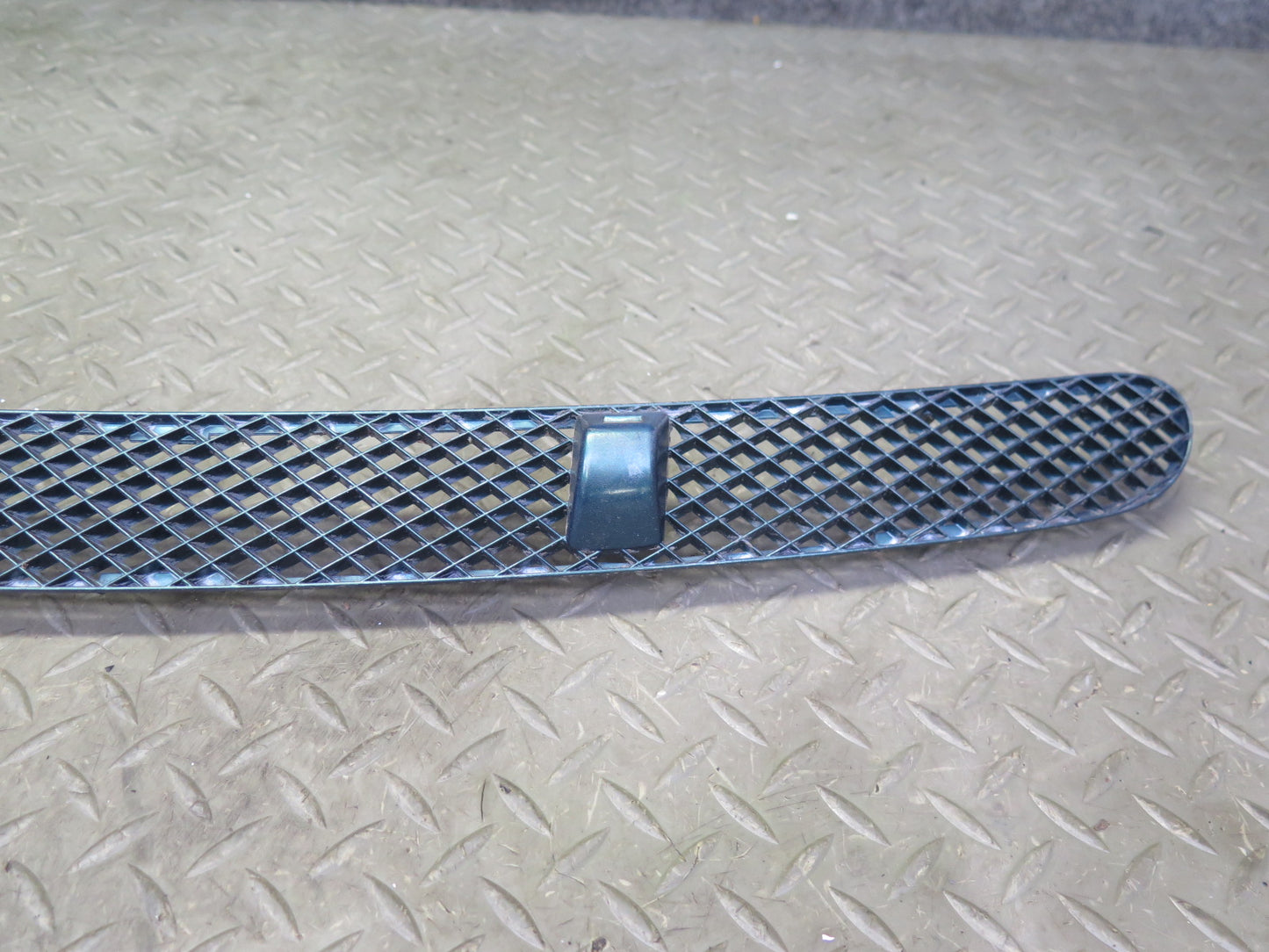 99-03 VW Eurovan T4 Front Windshield Vent Cowl Grille w Washer Nozzle Jets OEM