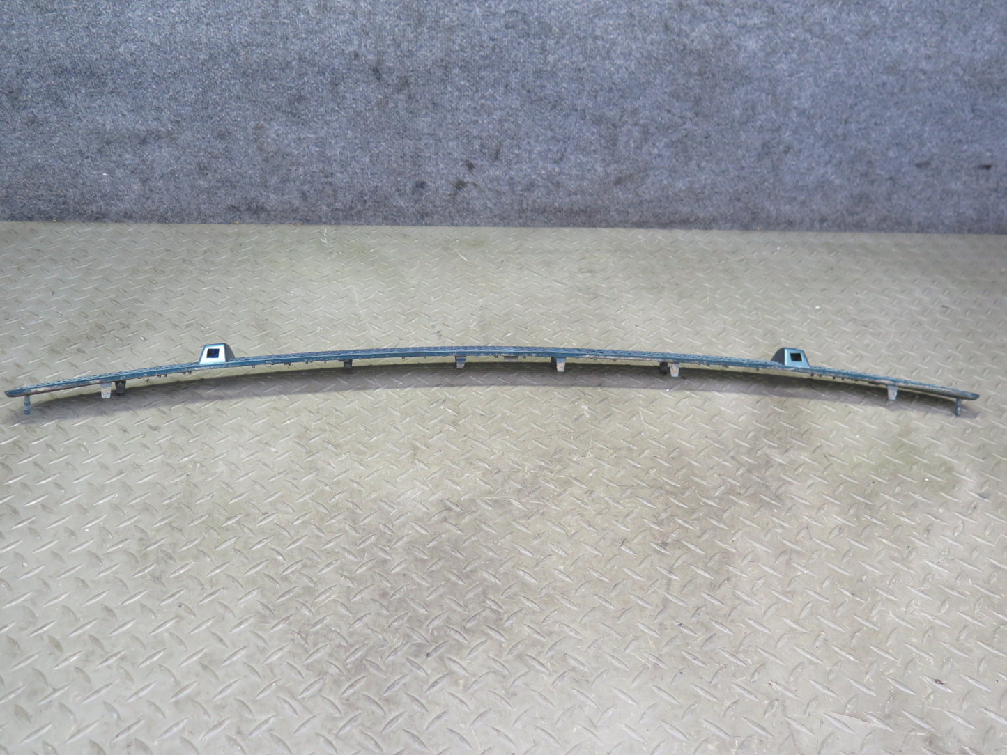 99-03 VW Eurovan T4 Front Windshield Vent Cowl Grille w Washer Nozzle Jets OEM