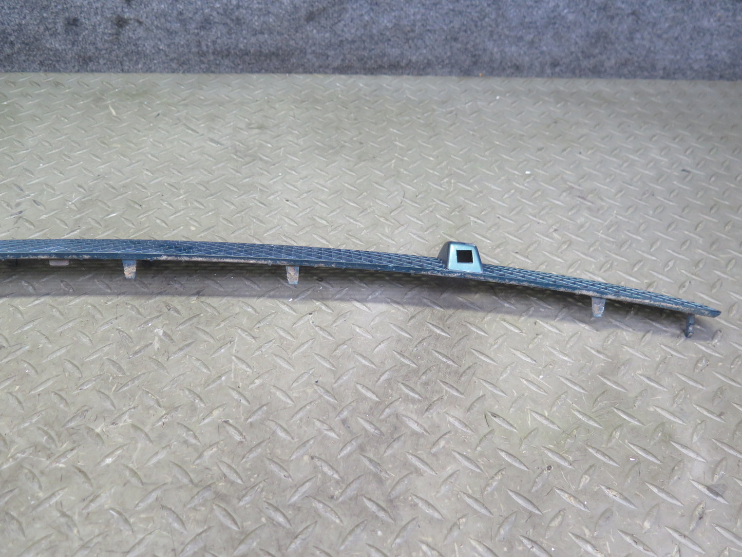 99-03 VW Eurovan T4 Front Windshield Vent Cowl Grille w Washer Nozzle Jets OEM