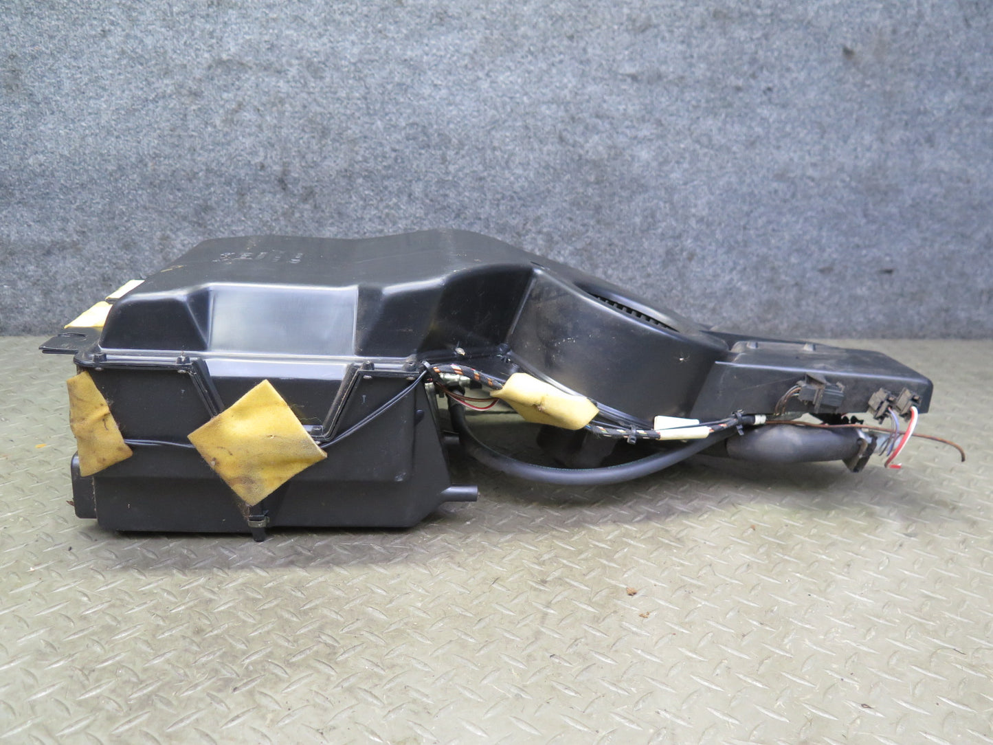 99-03 VW Eurovan T4 Rear Hvac A/C Evaporator Blower Motor Climate Box OEM