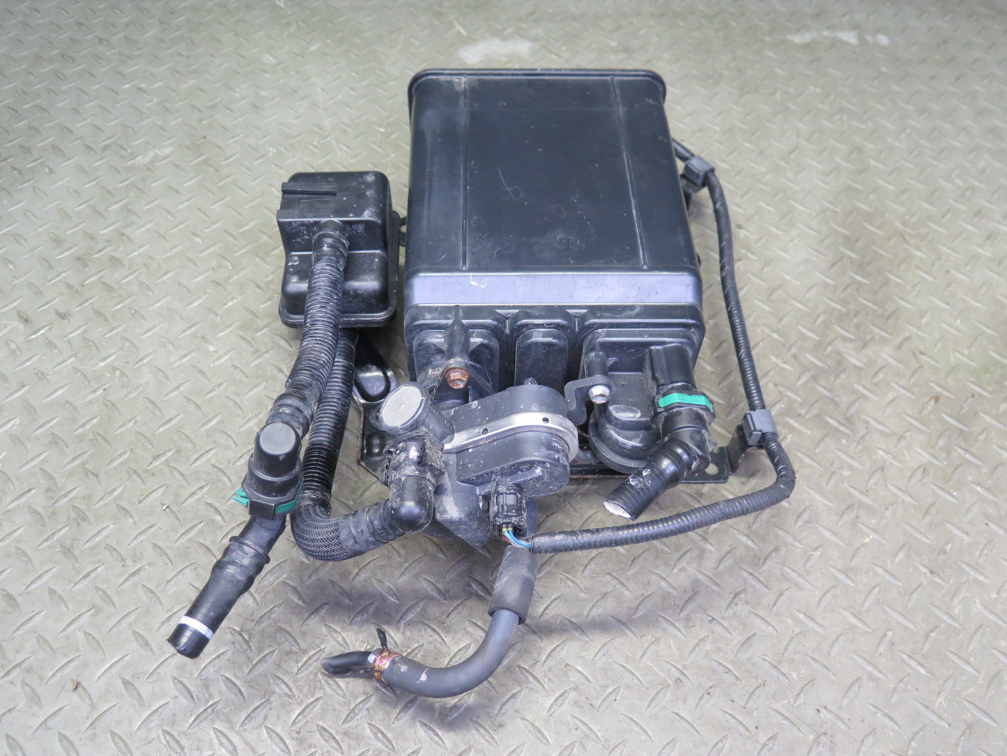 06-13 Lexus IS350 IS250 Fuel Evap Vapor Charcoal Canister w Pump Assy 87K OEM