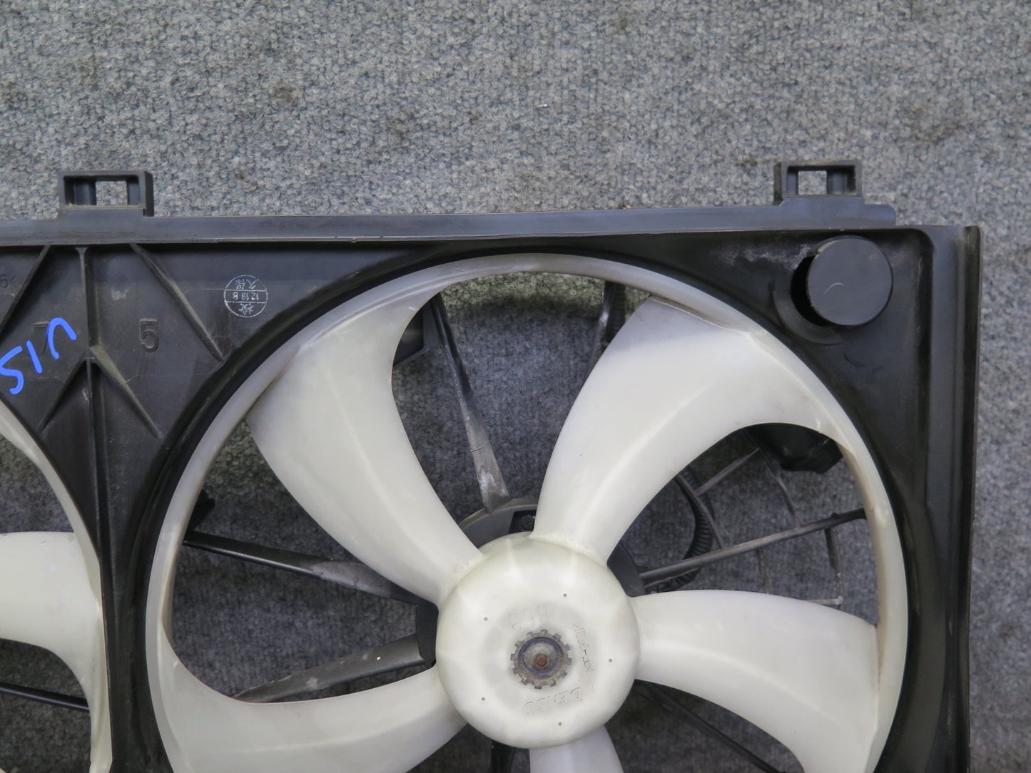 09-12 Lexus IS250 Engine Radiator Cooling Dual Fan Motor w Shroud Assy 87K OEM