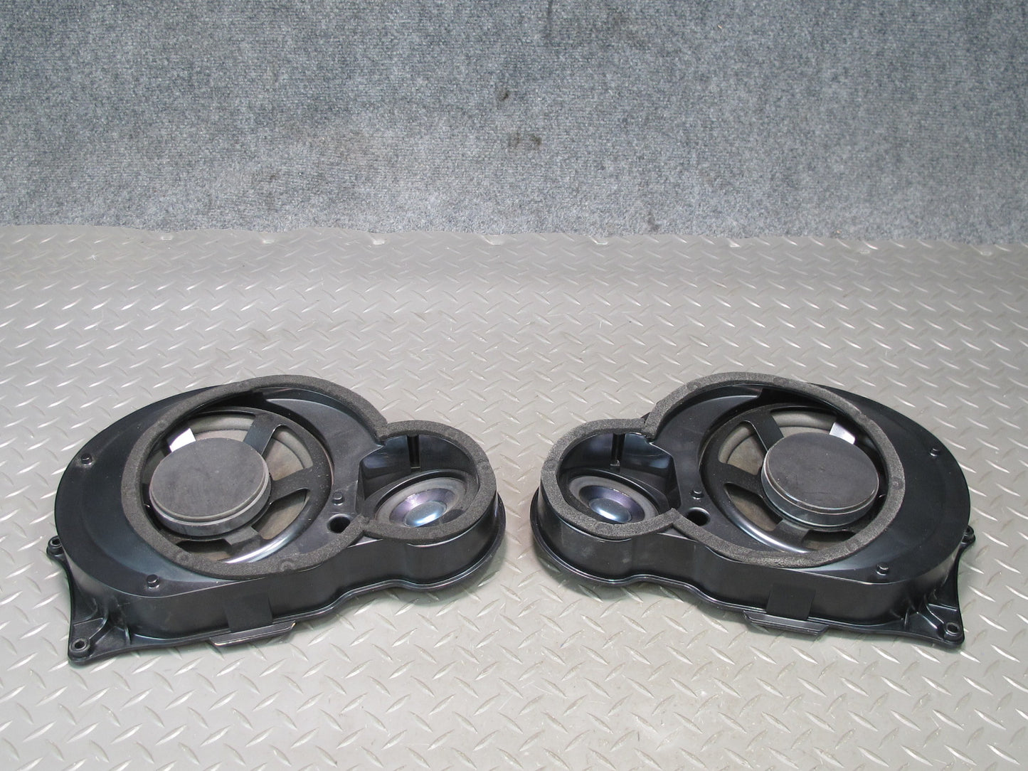 05-08 Mercedes R171 Slk-class Harman Kardon Set of 2 Left Right Door Speaker OEM