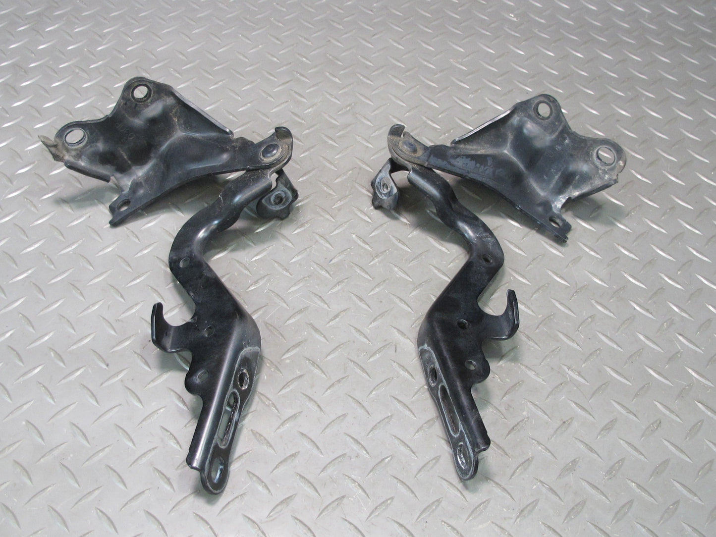 06-13 Lexus IS350 IS250 Set of 2 Front Hood Left & Right Hinge Support Black OEM