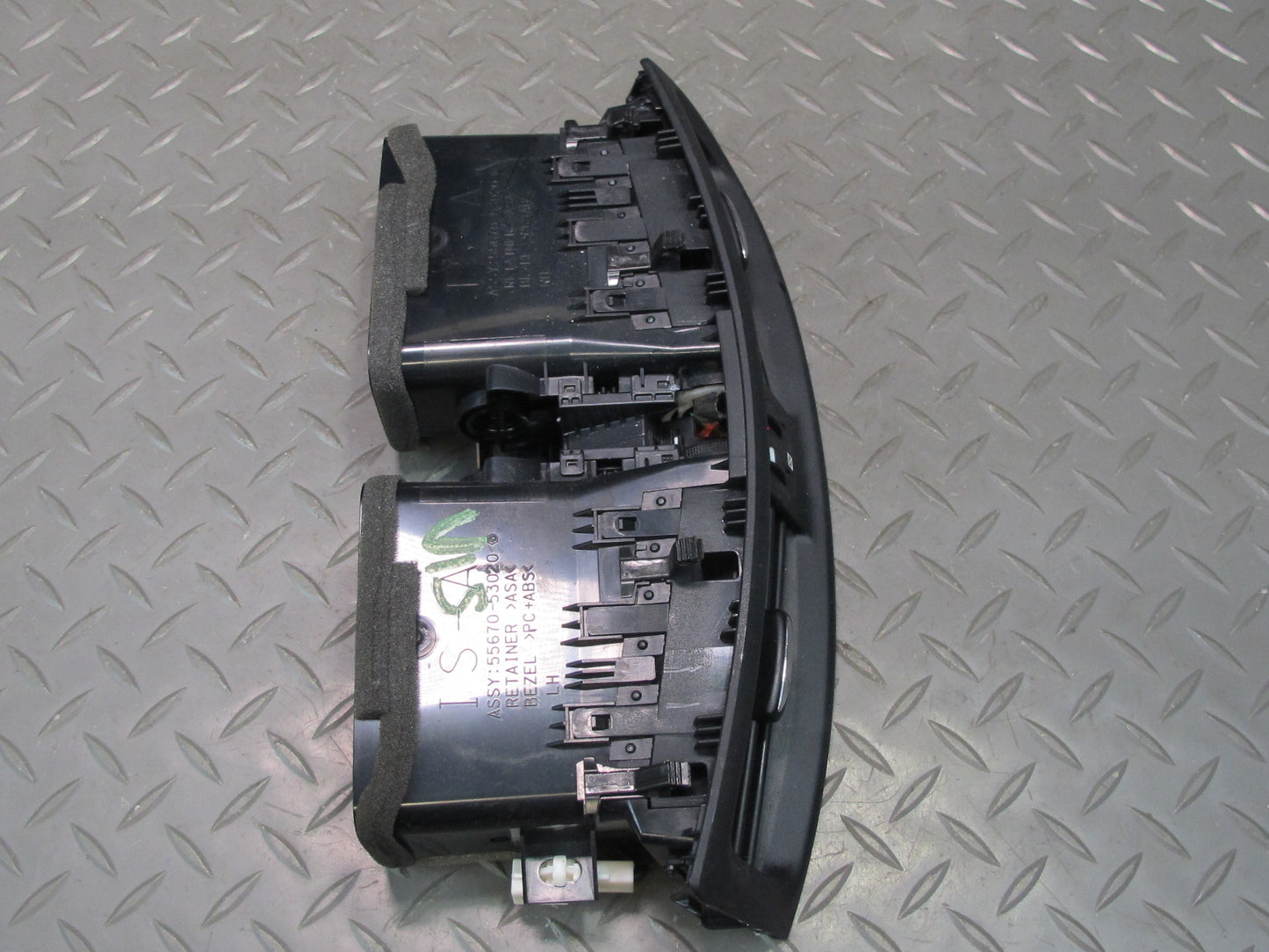 09-10 Lexus GSE20L IS350 IS250 Dash Center Air Vent Grille Black 55670-53020 OEM