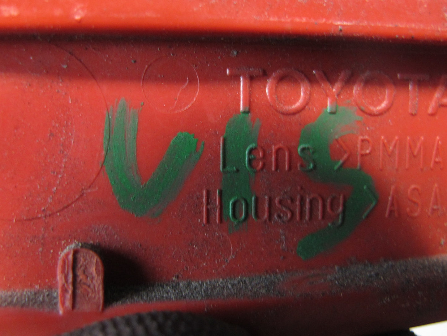 10-13 Lexus IS350 IS250 Convertible Set of 2 Rear Bumper Side Marker Light OEM