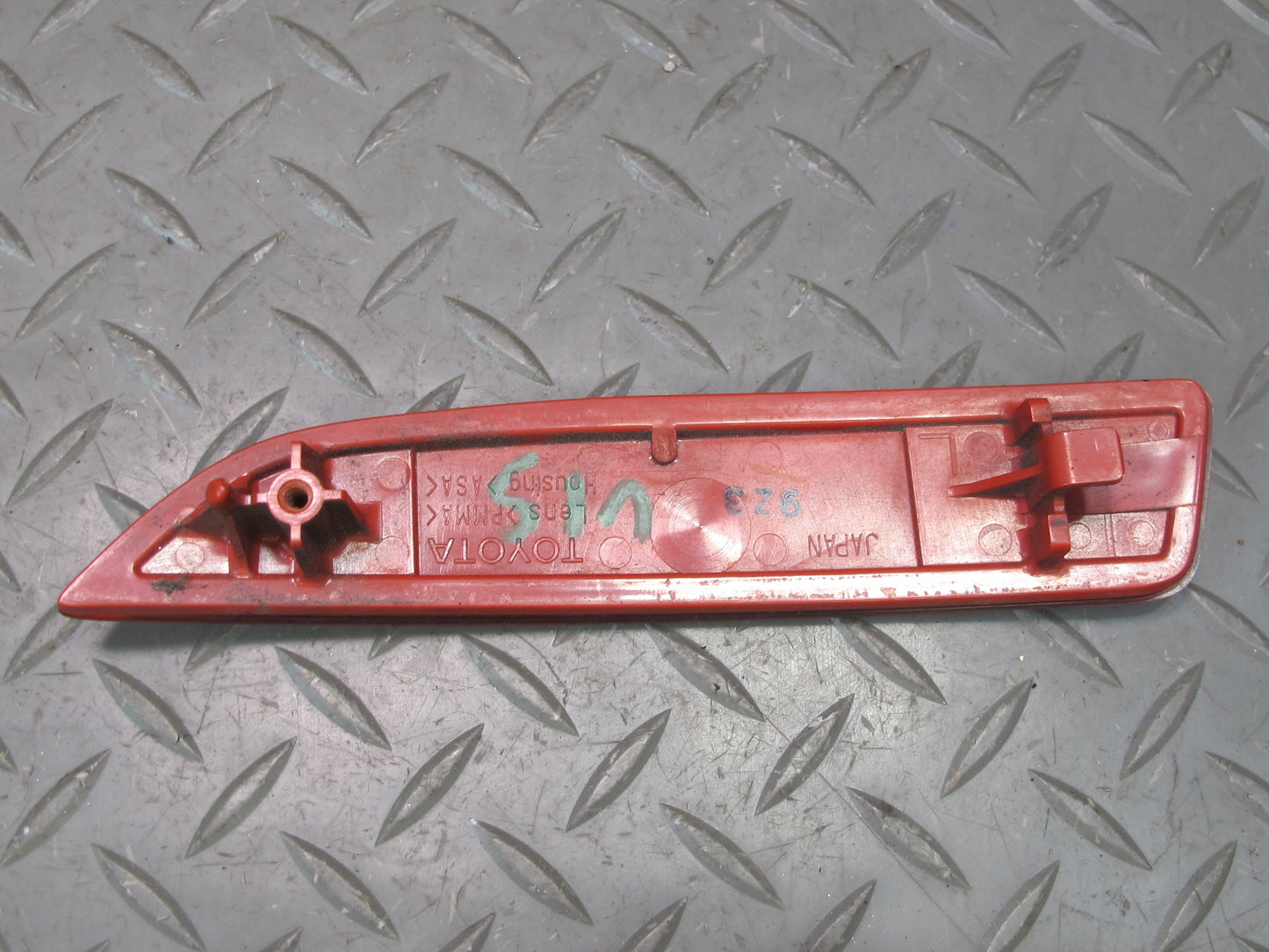 10-13 Lexus IS350 IS250 Convertible Set of 2 Rear Bumper Side Marker Light OEM