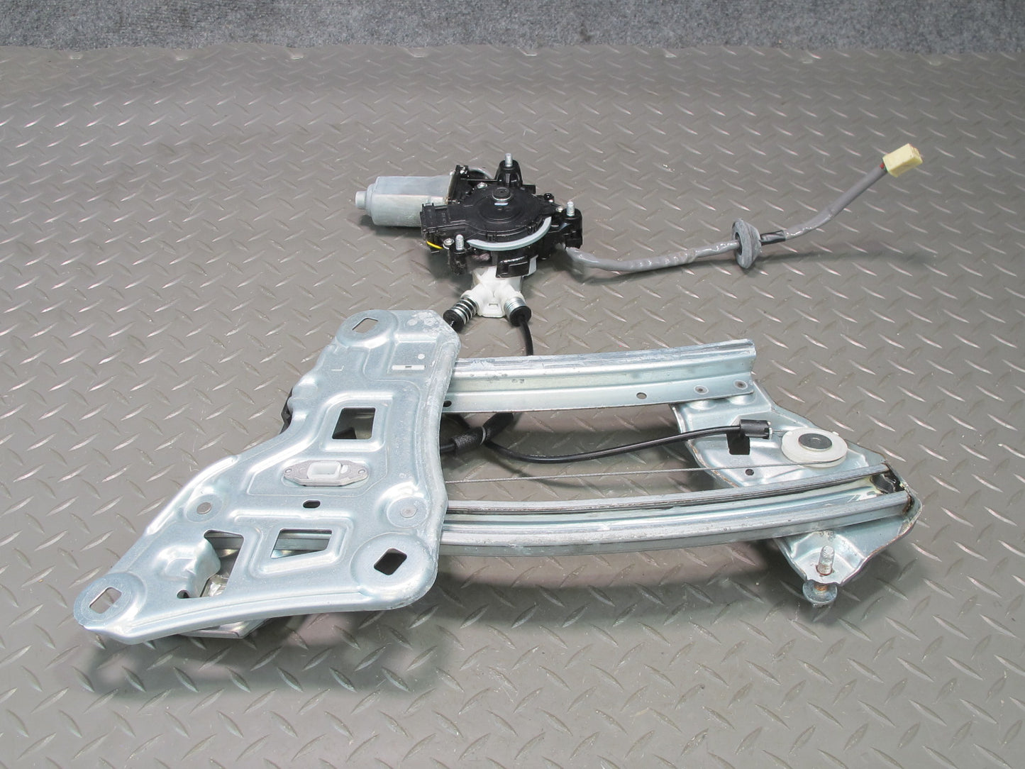 10-13 Lexus IS350 IS250 Convertible Rear Left Window Regulator w Motor OEM