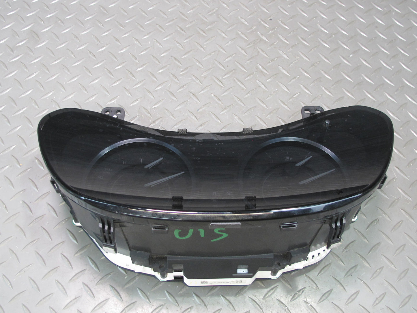 2010 Lexus GSE20L IS250 Convertible A/T Instrument Cluster Gauge Speedometer OEM