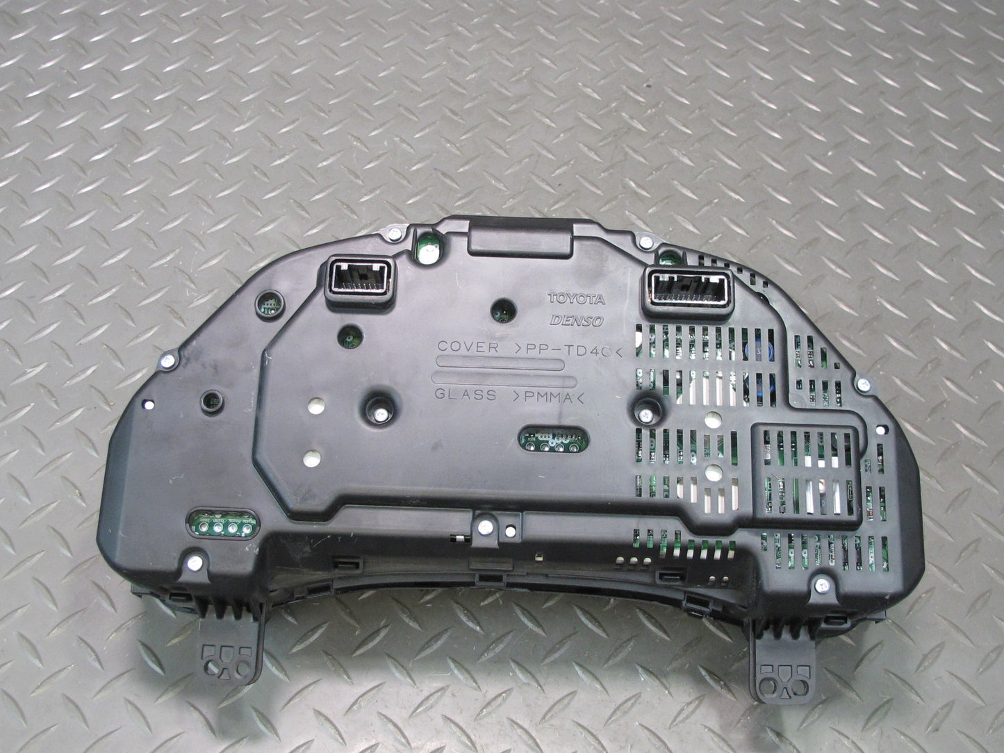 2010 Lexus GSE20L IS250 Convertible A/T Instrument Cluster Gauge Speedometer OEM