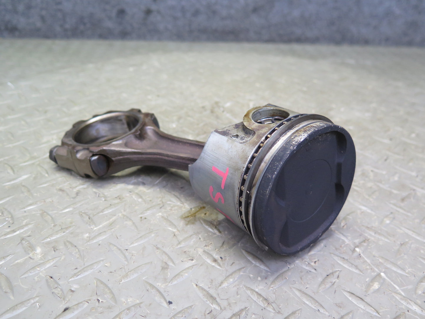 89-92 Toyota Supra MA70L MK3 7MGE NA Set of 5 Engine Piston w Connecting Rod OEM