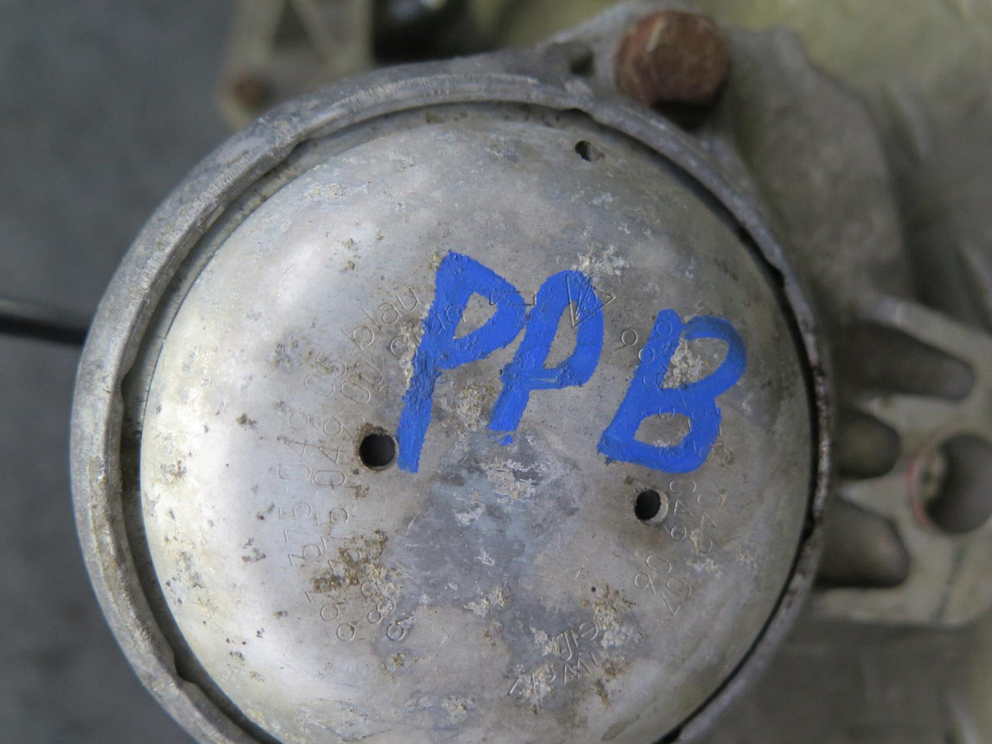 00-04 Porsche Boxster 986 M/T 5 Speed Transmission Subframe Mount Bracket Set