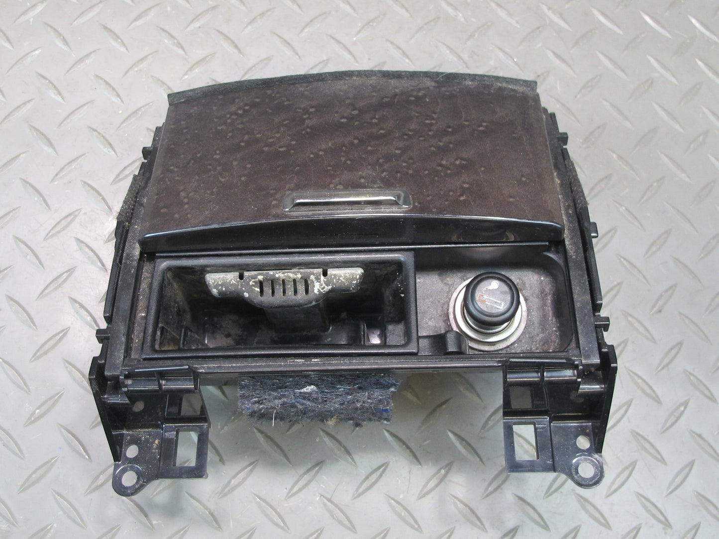 09-10 Lexus IS350 IS250 AT Front Center Console Ashtray Power Outlet Lighter OEM