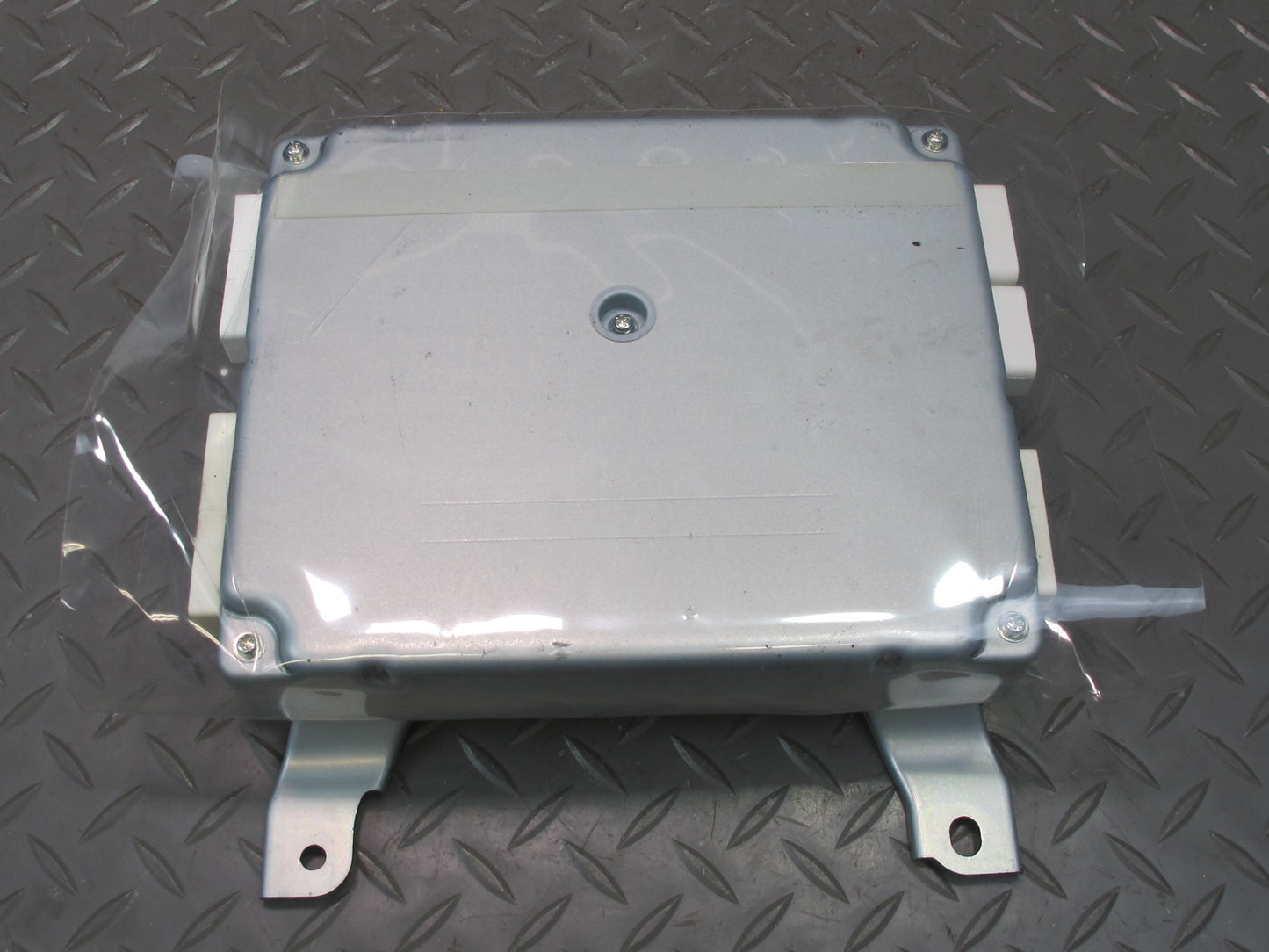 10-13 Lexus IS350 IS250 Convertible TOP Roof Control Module 89720-53010 OEM