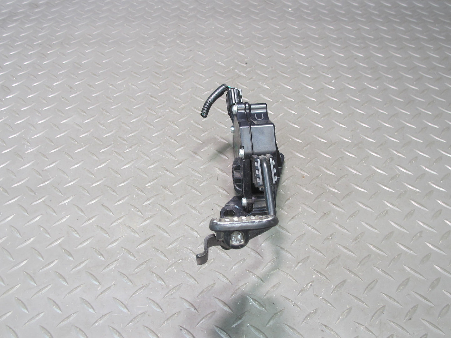 06-13 Lexus GSE20L IS350 IS250 RWD Gas Accelerator Pedal 78110-53031 OEM