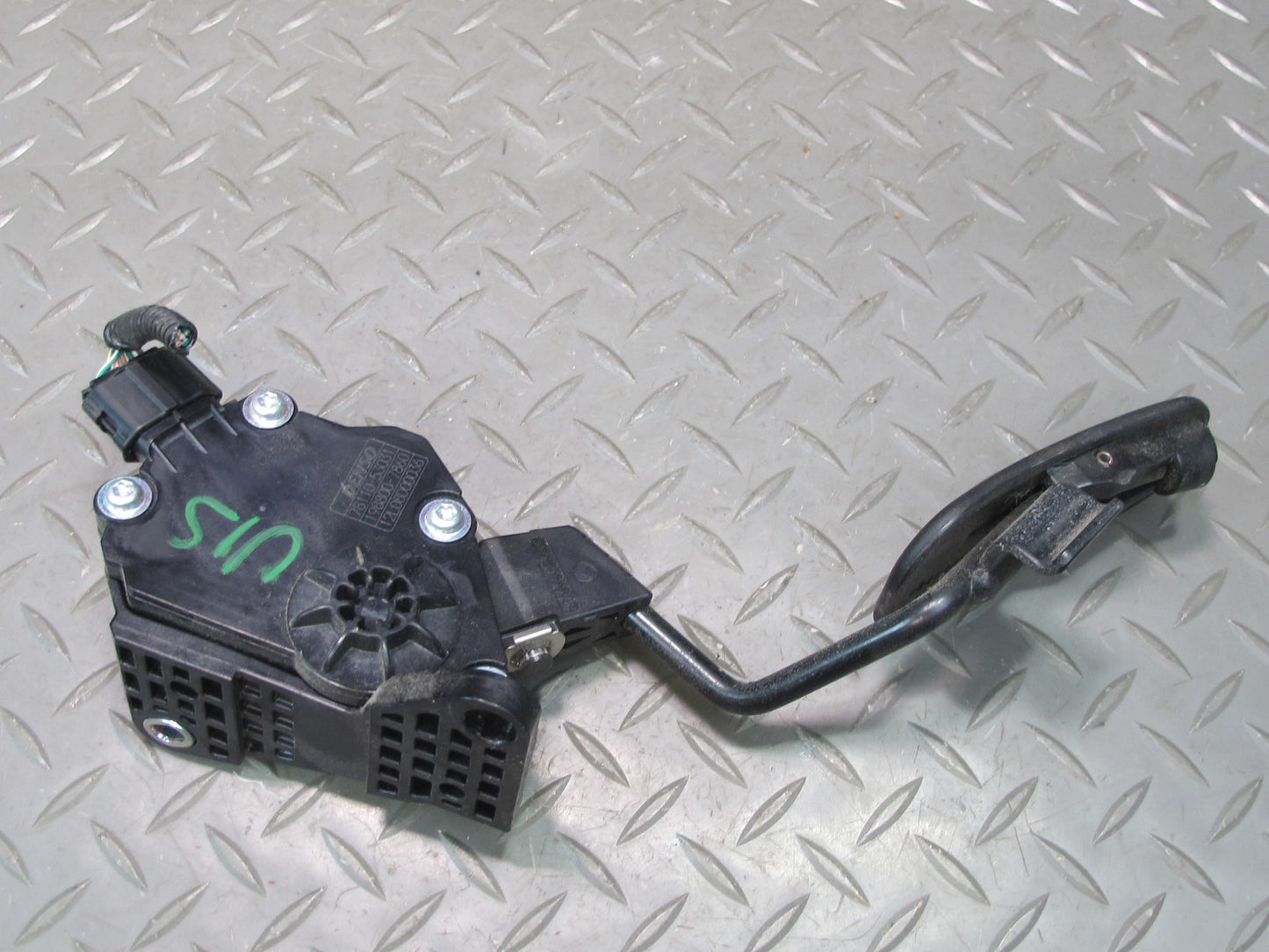 06-13 Lexus GSE20L IS350 IS250 RWD Gas Accelerator Pedal 78110-53031 OEM