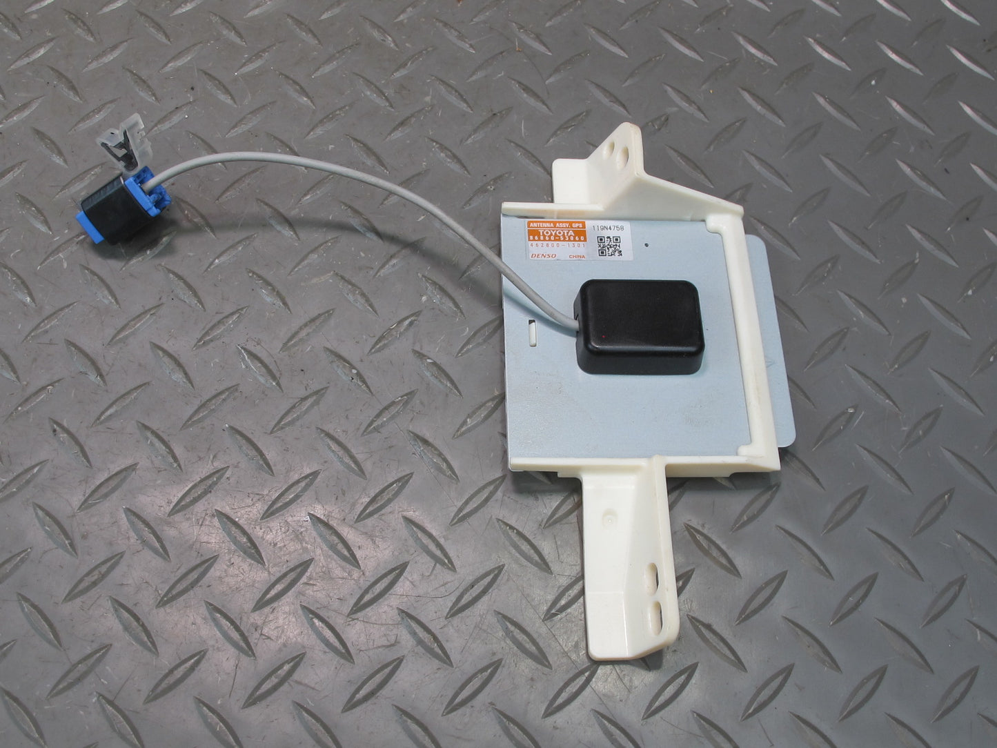 10-13 Lexus IS250 IS350 Conv GPS Navigation Antenna Module Unit 86860-53060 OEM