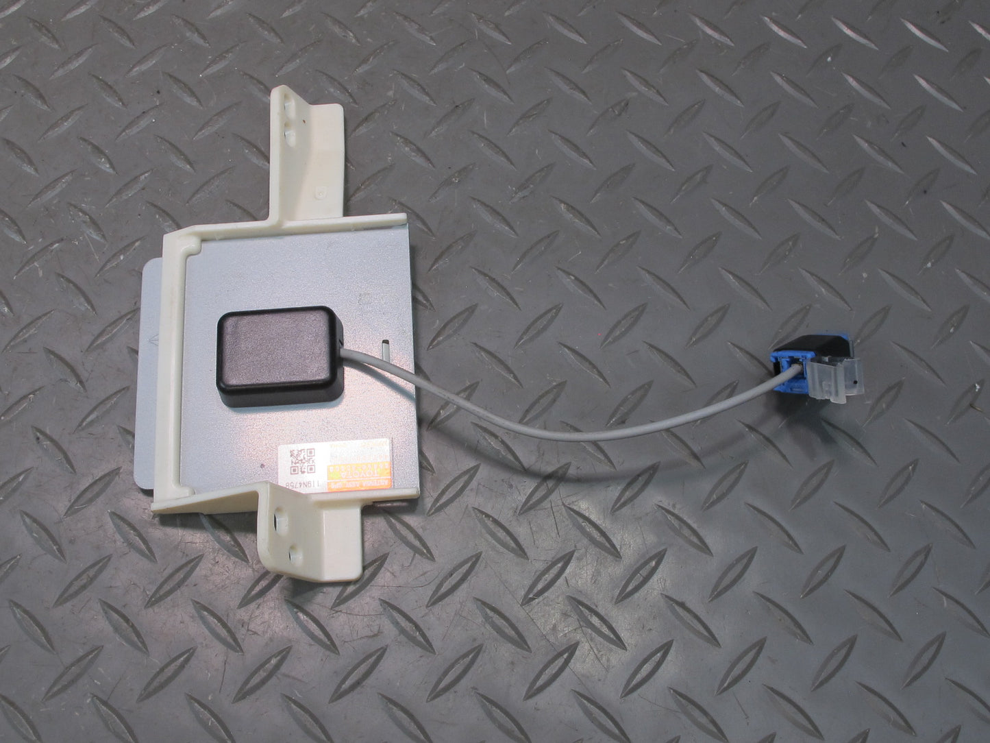 10-13 Lexus IS250 IS350 Conv GPS Navigation Antenna Module Unit 86860-53060 OEM