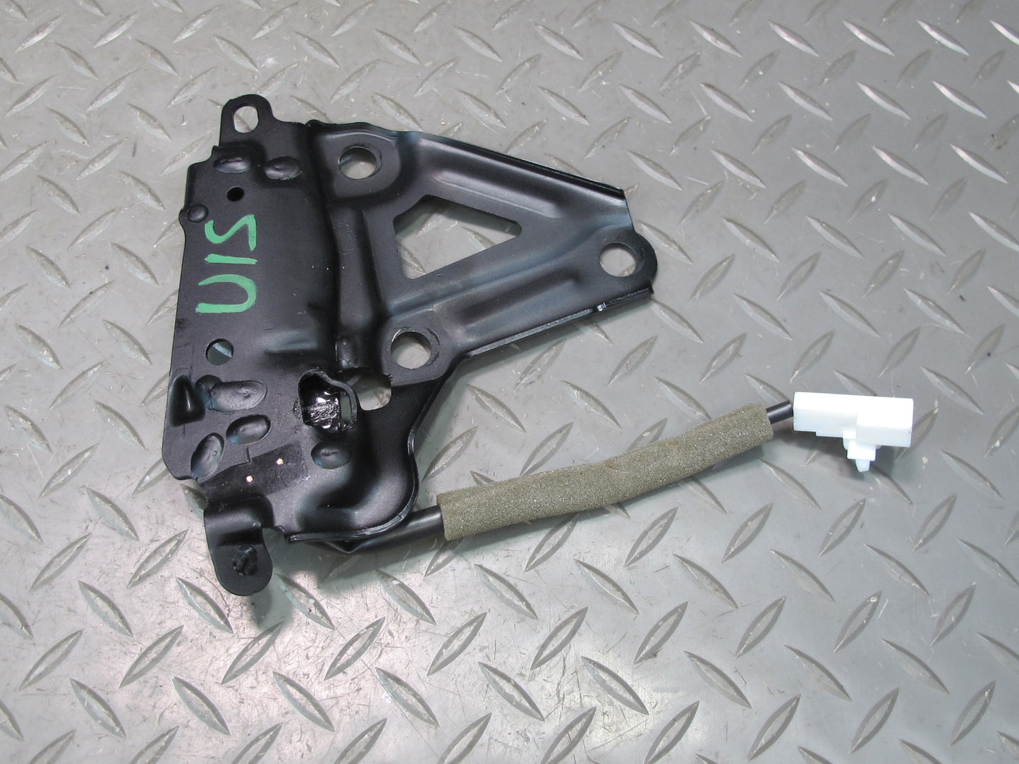 10-13 Lexus IS250 IS350 Convertible Set of 2 Front TOP Roof Lock Latch OEM