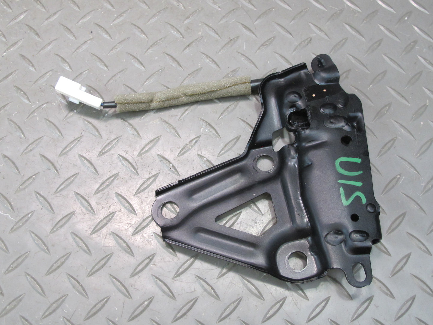 10-13 Lexus IS250 IS350 Convertible Set of 2 Front TOP Roof Lock Latch OEM