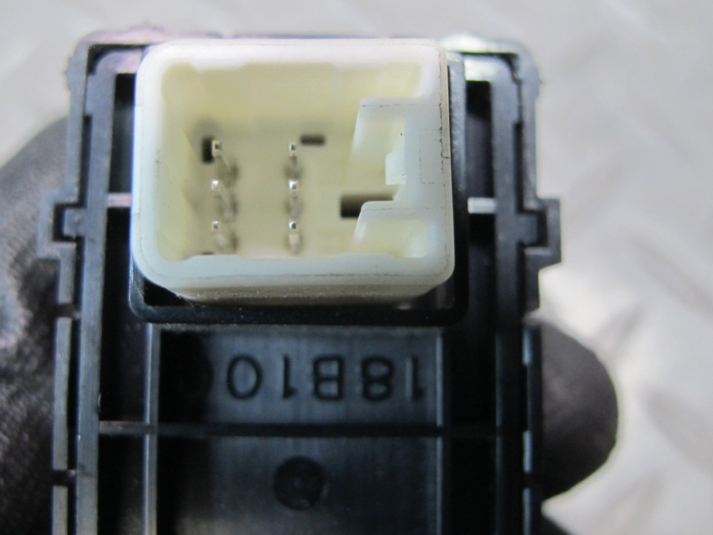 10-11 Lexus GSE20L IS350 IS250 Convertible TOP Roof Button Switch OEM